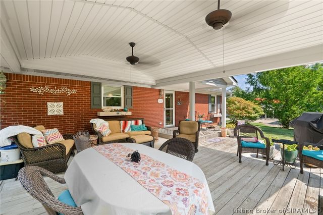2085 Highway 11, Lanesville, IN 47136