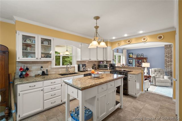 2085 Highway 11, Lanesville, IN 47136