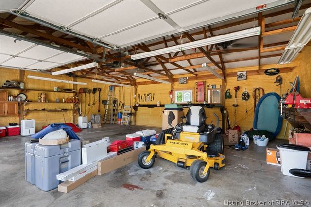 2085 Highway 11, Lanesville, IN 47136