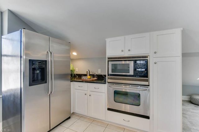 409 Duke St Apt 300, Norfolk, VA 23510