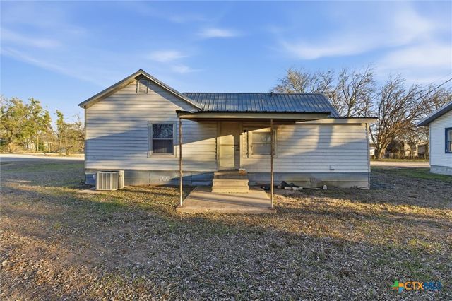 204 Salinas Road, San Marcos, TX 78666
