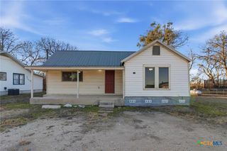204 Salinas Road, San Marcos, TX 78666