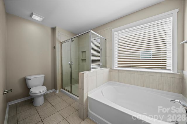 2166 Bluebell Way, Tega Cay, SC 29708
