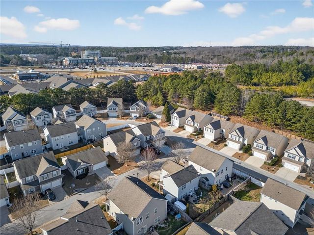 94 Hill Crest Cir, Hiram, GA 30141