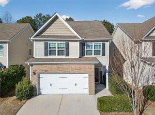 94 Hill Crest Cir, Hiram, GA 30141