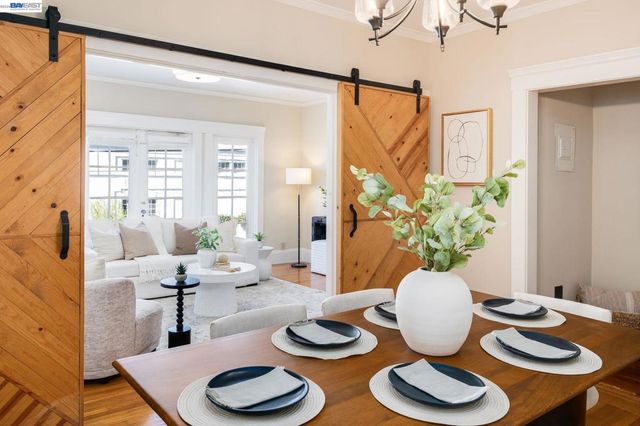 3746 Park Boulevard Way B, Oakland, CA 94610