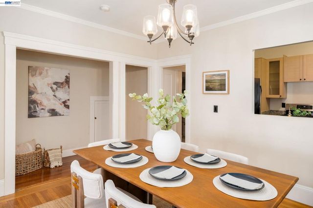 3746 Park Boulevard Way B, Oakland, CA 94610