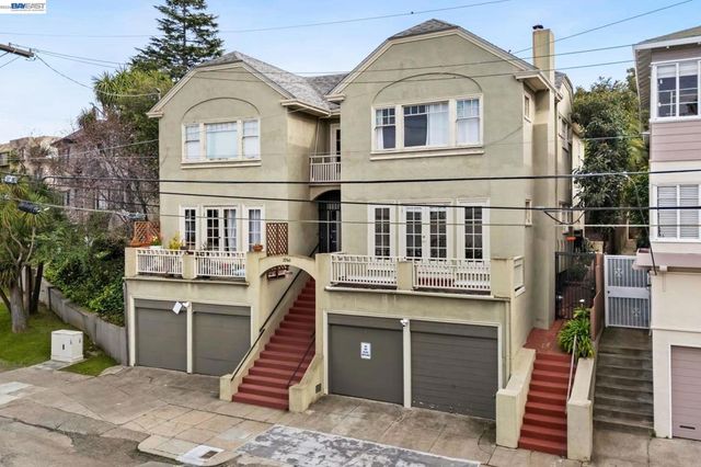 3746 Park Boulevard Way B, Oakland, CA 94610