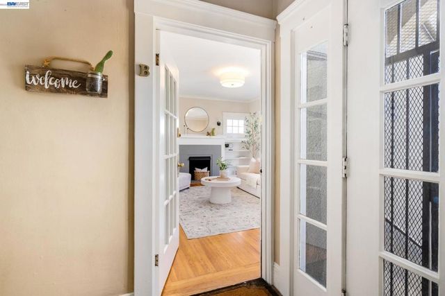 3746 Park Boulevard Way B, Oakland, CA 94610