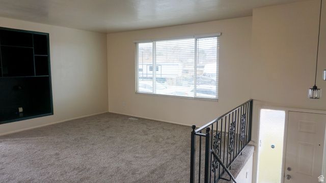 3869 S 6840 W, West Valley City, UT 84128