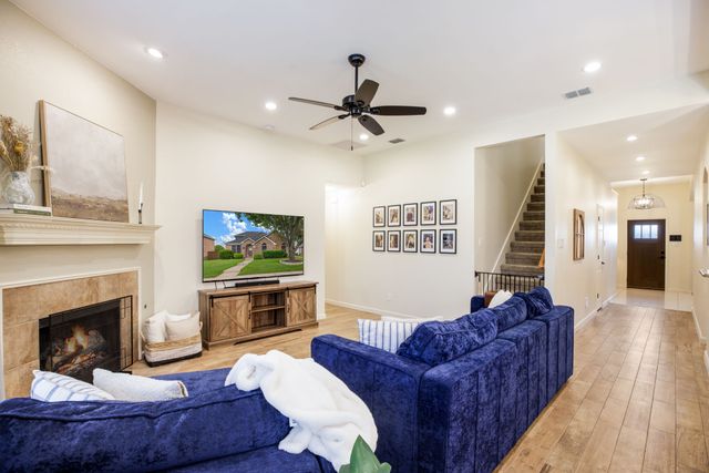 300 N Alder Drive, Allen, TX 75002