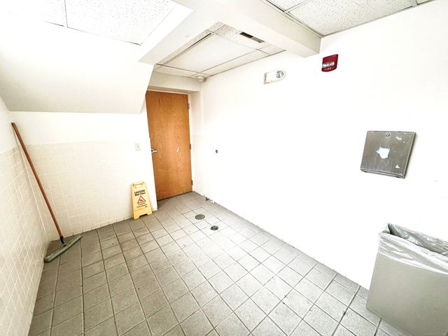 20 South Elm Street 101, Waterbury, CT 06706