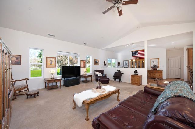 1800 Silverado Dr, Placerville, CA 95667