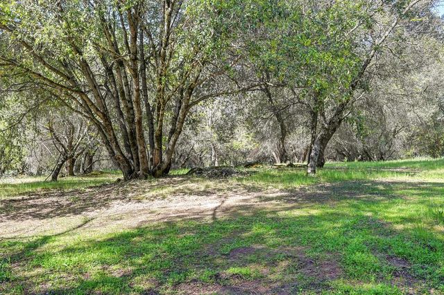 1800 Silverado Dr, Placerville, CA 95667