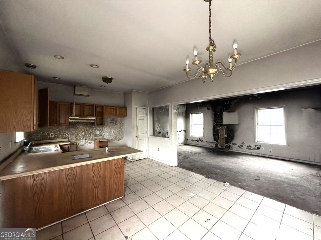 822 White Street SW, Atlanta, GA 30310 — photo 2