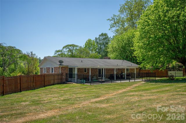 7 Lula Cove Road, Weaverville, NC 28787
