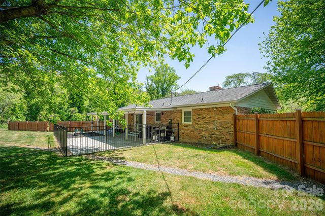 7 Lula Cove Road, Weaverville, NC 28787