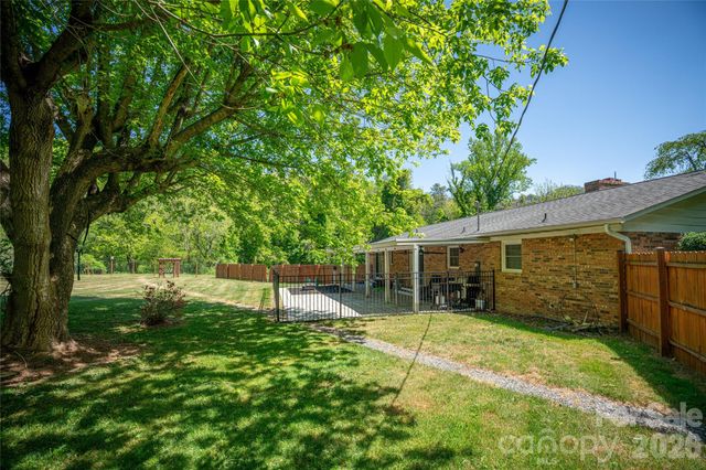 7 Lula Cove Road, Weaverville, NC 28787