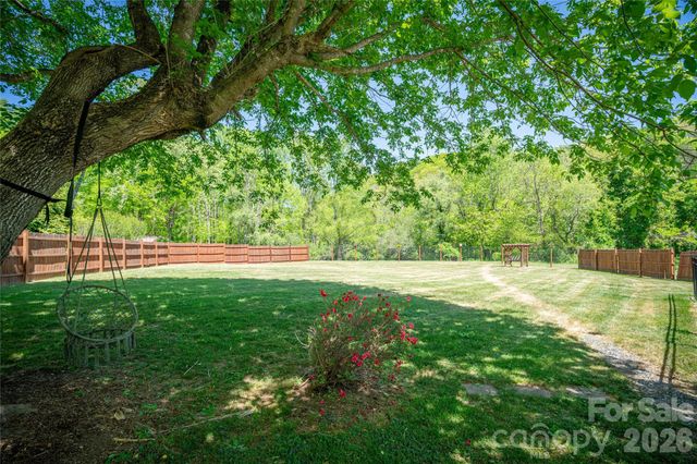 7 Lula Cove Road, Weaverville, NC 28787