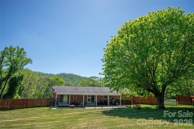 7 Lula Cove Road, Weaverville, NC 28787