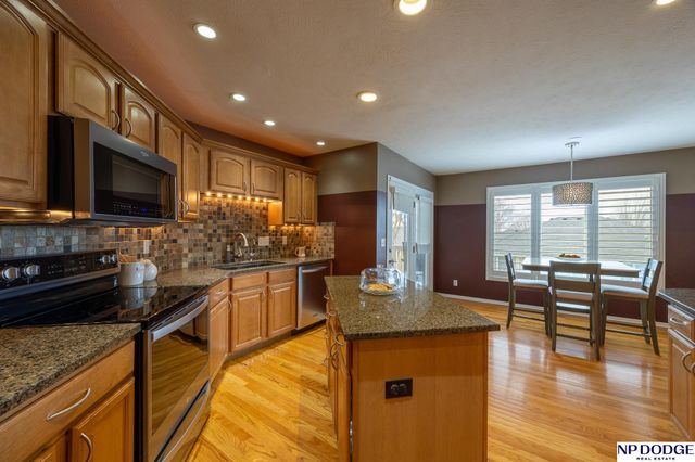 7411 San Mateo Lane, Lincoln, NE 68516