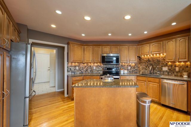 7411 San Mateo Lane, Lincoln, NE 68516