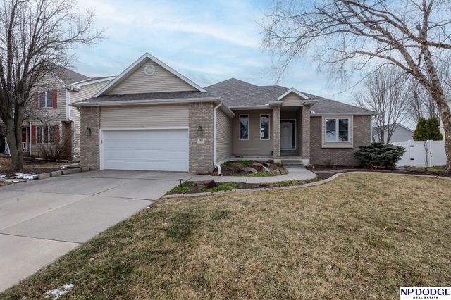 7411 San Mateo Lane, Lincoln, NE 68516