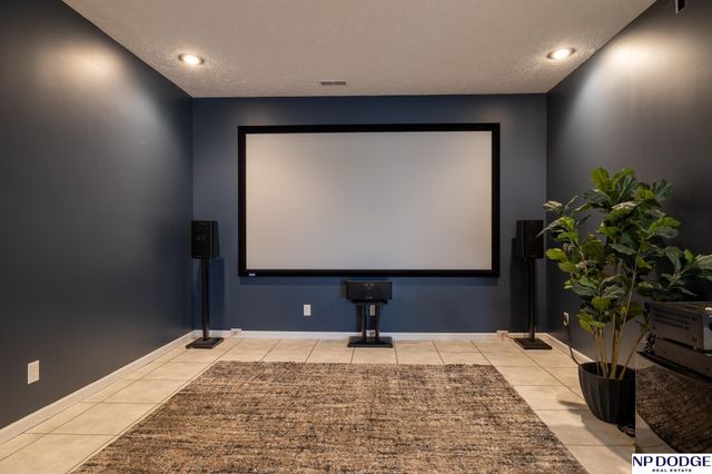 7411 San Mateo Lane, Lincoln, NE 68516