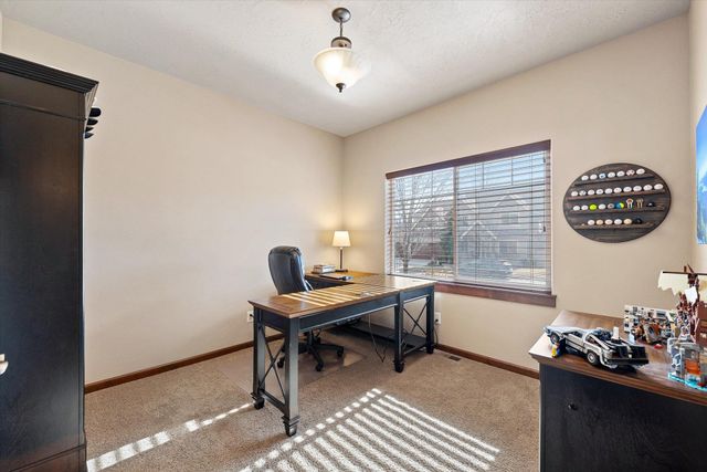 17709 E Daystar Rd, Greenacres, WA 99016