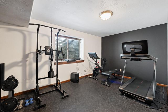 17709 E Daystar Rd, Greenacres, WA 99016