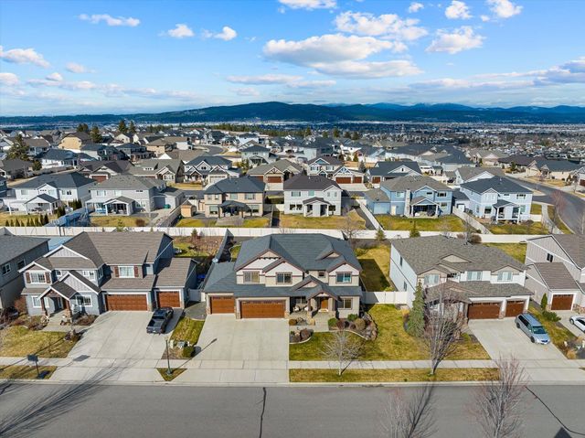 17709 E Daystar Rd, Greenacres, WA 99016