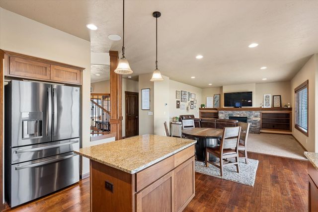 17709 E Daystar Rd, Greenacres, WA 99016