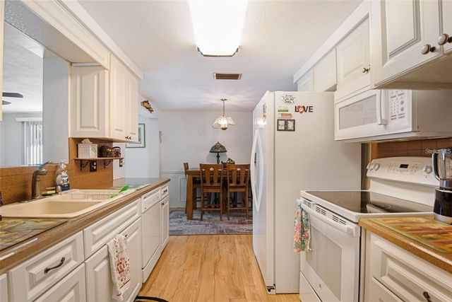 3802 MYNABIRD DRIVE, New Port Richey, FL 34652