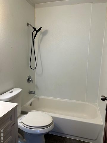 936 Stocker Avenue, Flint, MI 48503