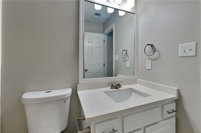 2994 Brooks Drive, Snellville, GA 30078