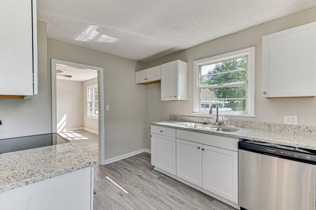 107 Johnson, North Augusta, SC 29841