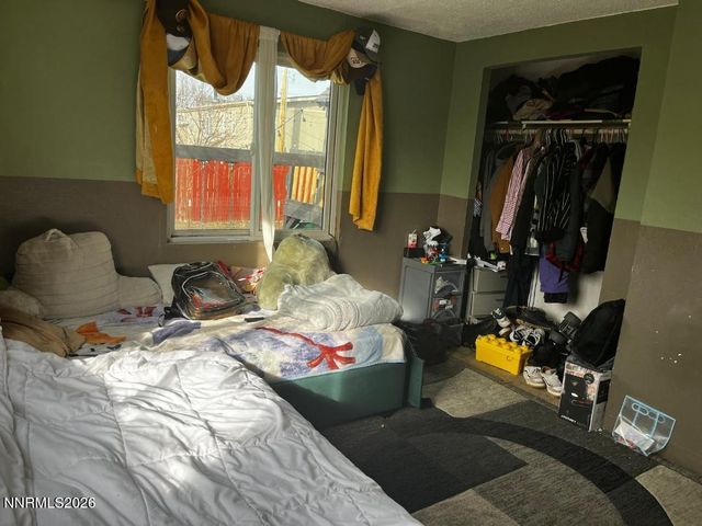 5785 Yukon Drive, Sun Valley, NV 89433
