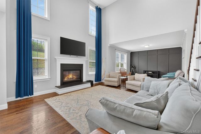 153 Stratford Drive, Poughkeepsie, NY 12603