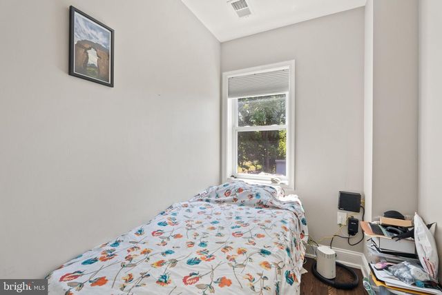 1615 FAIRLAWN AVE SE, Washington, DC 20020