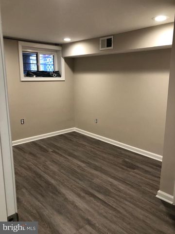 1615 FAIRLAWN AVE SE, Washington, DC 20020