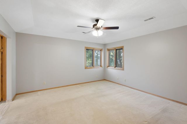 10214 W Jamesburg St, Wichita, KS 67212
