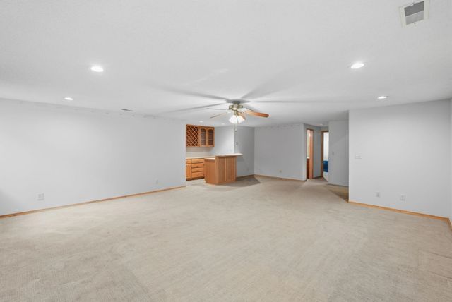 10214 W Jamesburg St, Wichita, KS 67212