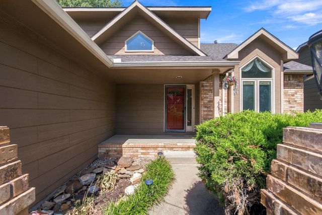 10214 W Jamesburg St, Wichita, KS 67212