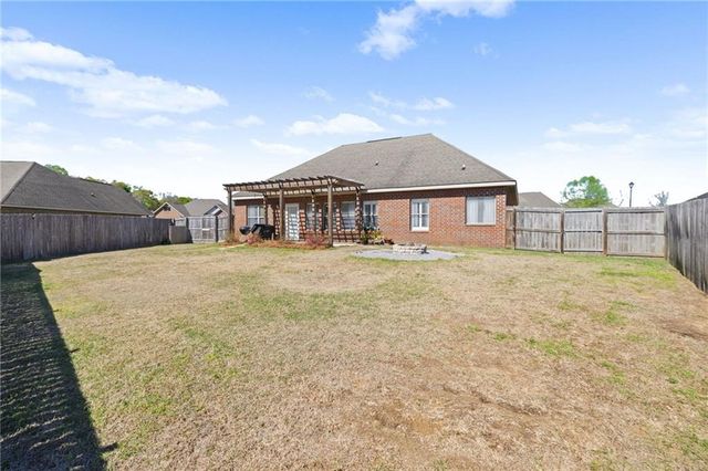 10325 Southland Way, Semmes, AL 36575