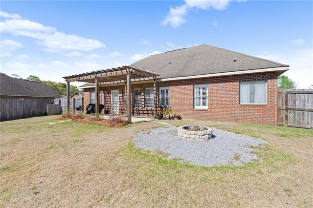 10325 Southland Way, Semmes, AL 36575