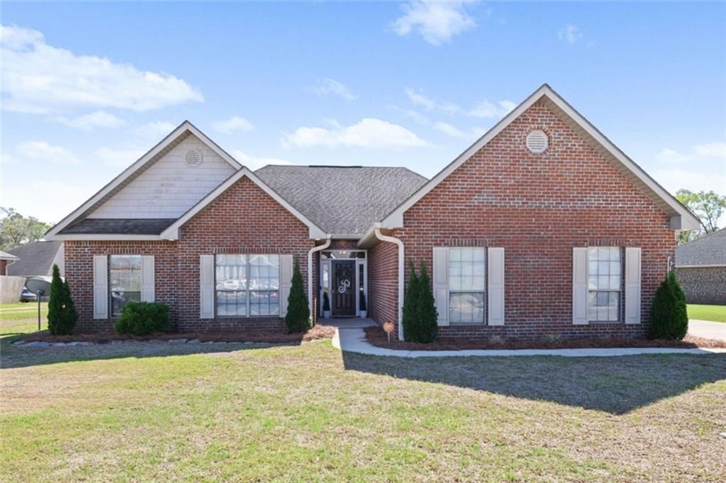 10325 Southland Way, Semmes, AL 36575
