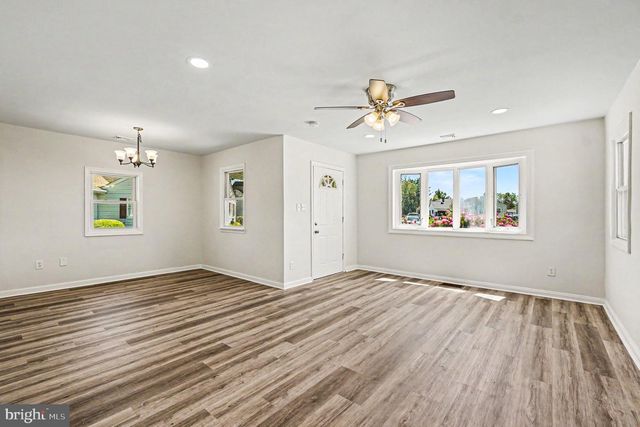 36 N PURDUE AVE, New Castle, DE 19720