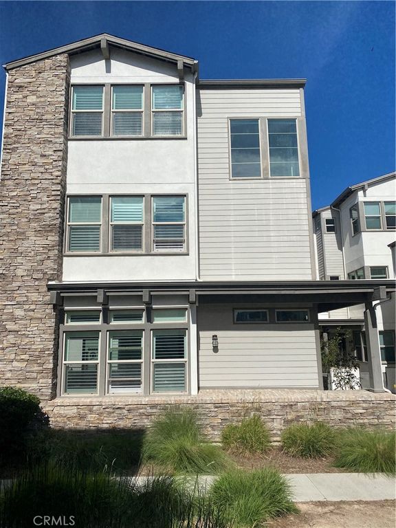 104 Spectacle, Irvine, CA 92618