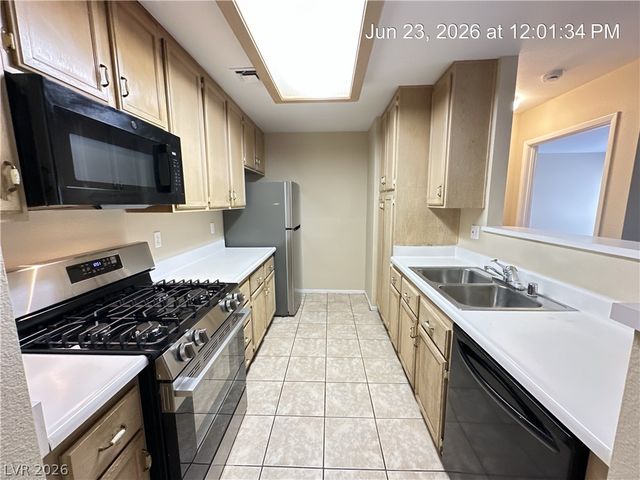 4873 South Torrey Pines Drive 103, Las Vegas, NV 89103