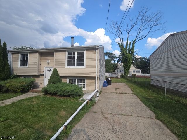 88 Halstead ST, Newark City, NJ 07106
